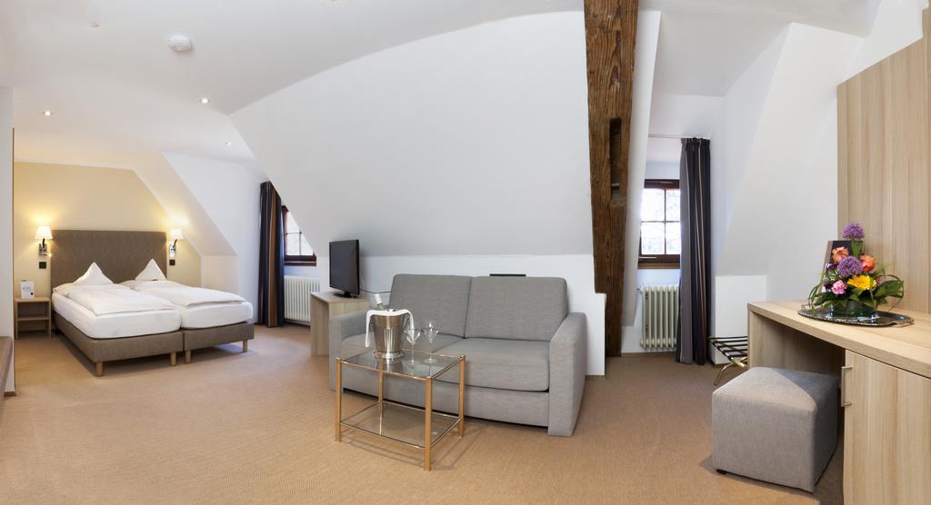 Romantik Hotel Johanniter-Kreuz Uberlingen Buitenkant foto